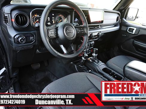 Used 2024 Jeep Wrangler Rubicon AWD/4WD image 9