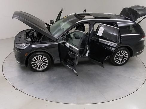 Used 2024 Lincoln Aviator Reserve AWD/4WD image 57