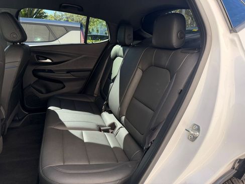 Used 2025 Buick Envista Sport Touring image 20