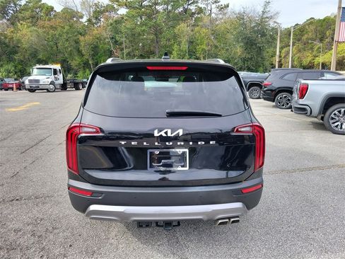 Used 2022 Kia Telluride SX w/ Towing Package image 10