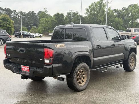 Used 2023 Toyota Tacoma SR AWD/4WD image 2