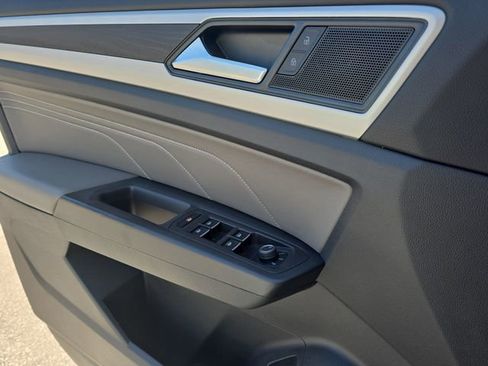 Used 2022 Volkswagen Atlas SE image 25