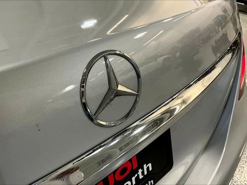 Used 2018 Mercedes-Benz E 300 image 8
