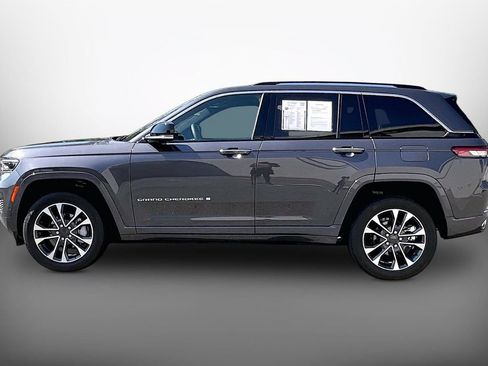 Certified 2023 Jeep Grand Cherokee Overland AWD/4WD image 5