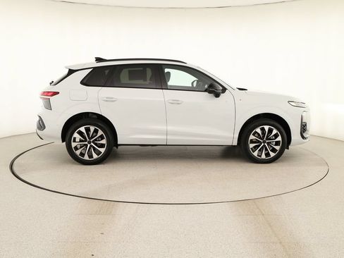 New 2026 Audi Q3 quattro 2.0T AWD/4WD image 8
