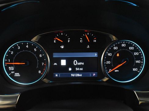 Used 2023 Chevrolet Traverse RS AWD/4WD image 25