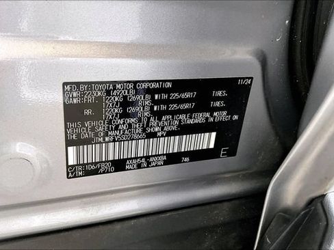 Used 2025 Toyota RAV4 LE AWD/4WD image 16