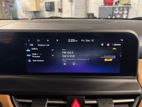 Certified 2024 Kia Seltos EX image 17