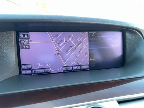 Used 2013 Lexus LS 460 L w/ All-Weather Pkg RWD image 8