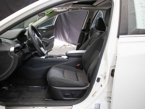 Used 2025 Nissan Altima 2.5 SV w/ SV Special Edition Package image 24