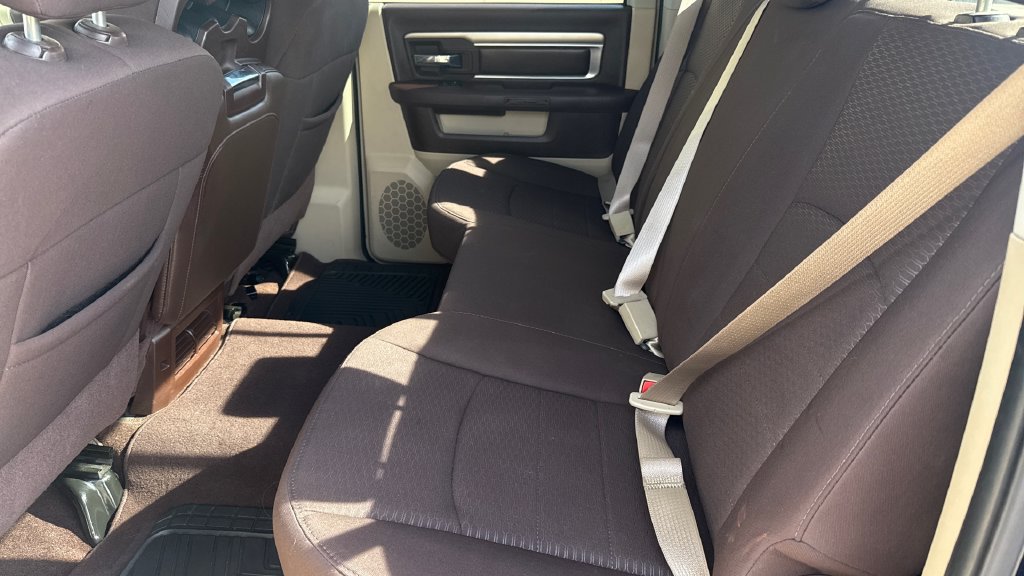 Used 2013 RAM 1500 Classic SLT w/ Premium Display Pkg RWD image 10