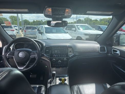 Used 2021 Jeep Grand Cherokee Limited AWD/4WD image 28