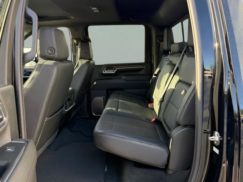 Certified 2024 Chevrolet Silverado 2500 High Country w/ High Country Premium Package image 8