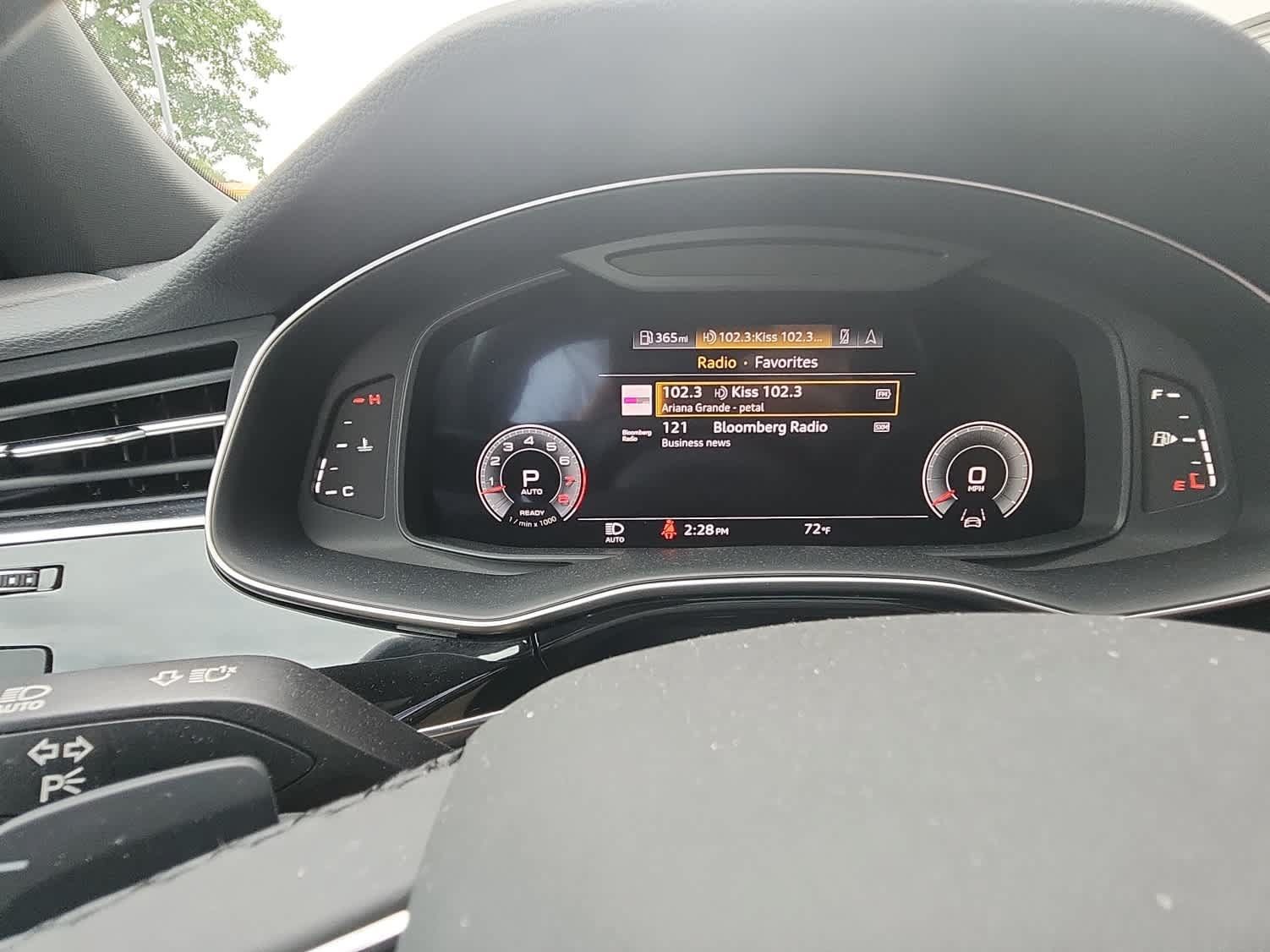 Used 2023 Audi Q8 Premium Plus AWD/4WD image 28