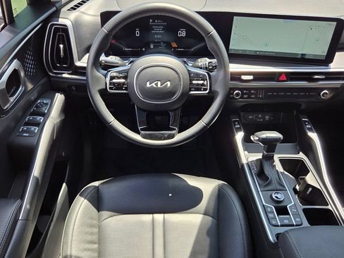Certified 2024 Kia Sorento S w/ Panoramic Sunroof Package FWD image 15