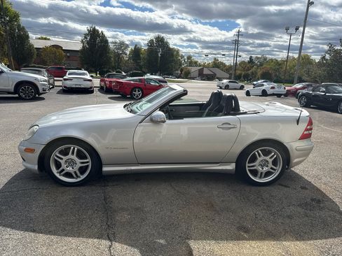 Used 2004 Mercedes-Benz SLK 32 AMG w/ Lighting Pkg image 27