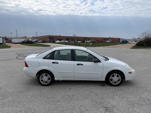 Used 2002 Ford Focus SE image 5