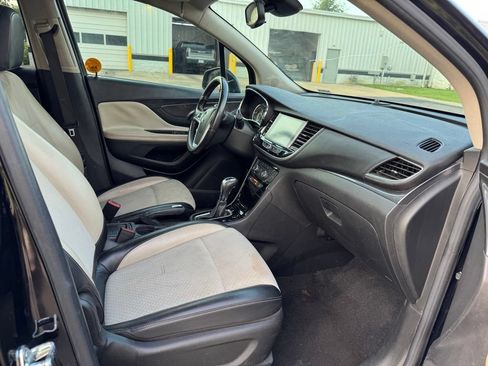 Used 2020 Buick Encore Preferred FWD image 14