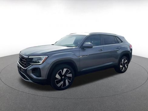 Used 2025 Volkswagen Atlas Cross Sport SE image 8