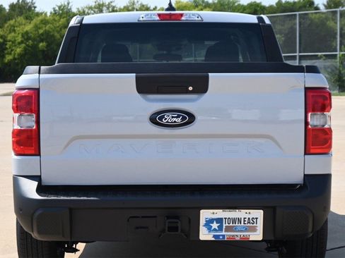 New 2025 Ford Maverick XLT w/ XLT Luxury Package image 30