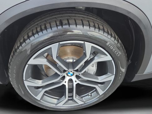 Used 2025 BMW X5 sDrive40i RWD image 18