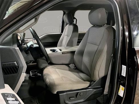 Used 2019 Ford F150 XLT w/ Equipment Group 302A Luxury image 14