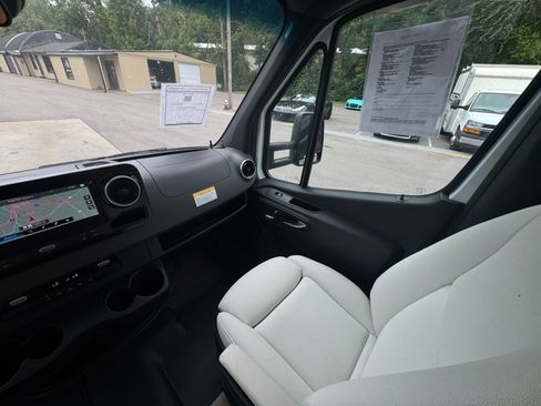 Used 2020 Mercedes-Benz Sprinter 3500 image 92