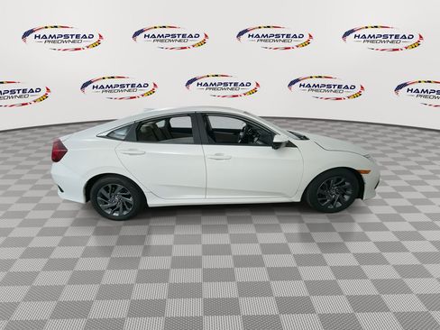 Used 2017 Honda Civic EX image 9