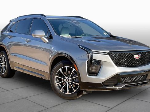 Used 2024 Cadillac XT4 Sport FWD image 4
