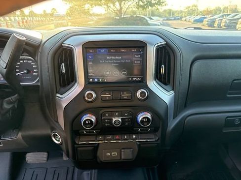 Used 2021 GMC Sierra 1500 SLE AWD/4WD image 18