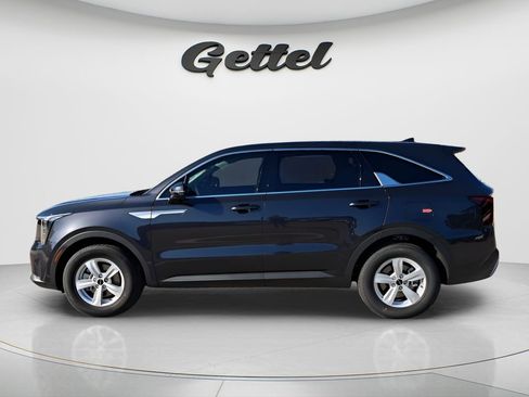 New 2026 Kia Sorento LX FWD image 8