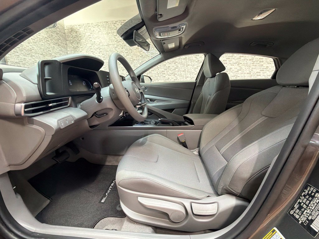 New 2026 Hyundai Elantra SE FWD image 22