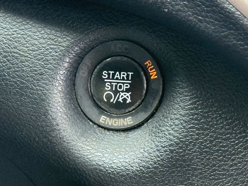 Used 2016 Jeep Cherokee Limited w/ Luxury Group image 24