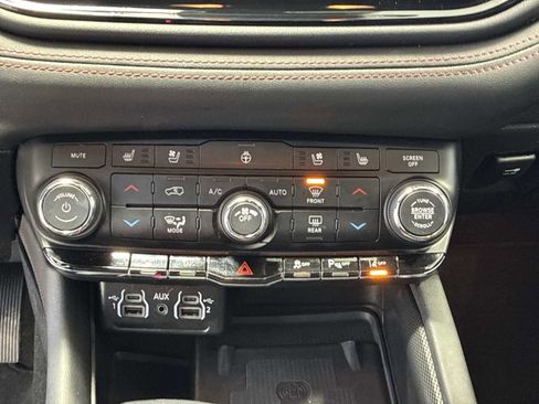 Used 2022 Dodge Durango R/T image 17