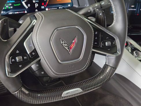 Used 2025 Chevrolet Corvette Z06 RWD image 25