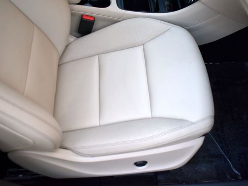 Used 2015 Mercedes-Benz CLA 250 image 45