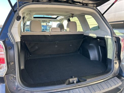 Used 2017 Subaru Forester 2.5i Premium image 14