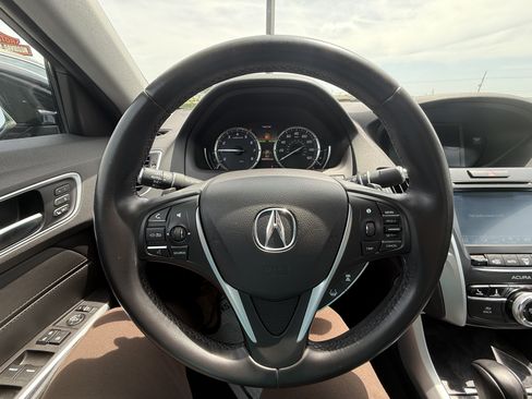 Used 2019 Acura TLX FWD image 7