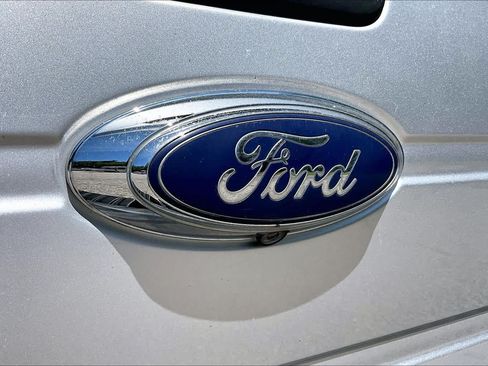 Used 2014 Ford F150 XLT w/ Equipment Group 302A Luxury AWD/4WD image 32