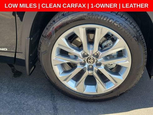 Used 2026 Toyota Highlander Limited AWD/4WD image 9