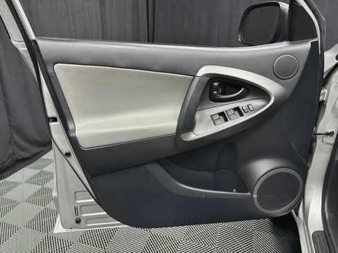 Used 2012 Toyota RAV4 4WD w/ Value Pkg image 21