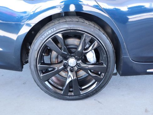 Used 2017 INFINITI Q70 L 3.7 image 5