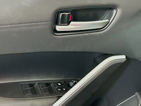 New 2026 Toyota Corolla Cross XLE w/ Convenience Package FWD image 17