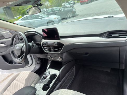 Used 2020 Ford Escape SE FWD image 30