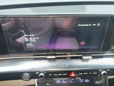 Used 2024 Kia Carnival SX Prestige FWD image 17