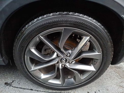 Used 2019 INFINITI QX50 Essential w/ Sensory Package image 6