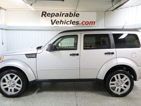 Used 2011 Dodge Nitro Heat image 1