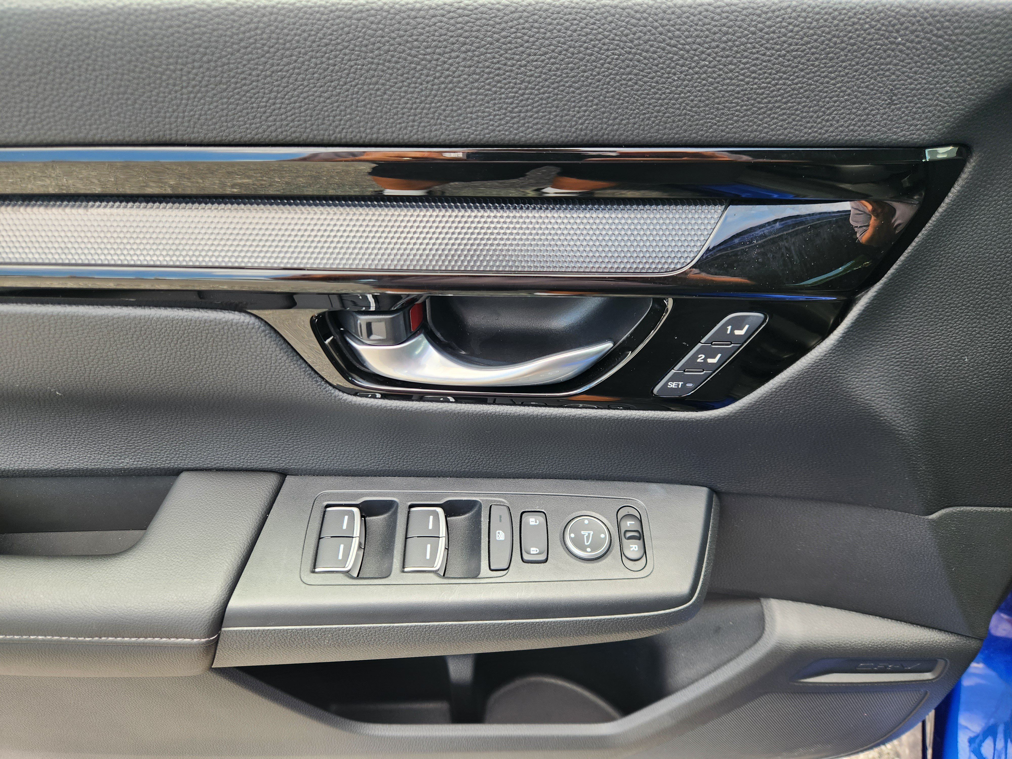 Used 2023 Honda CR-V EX-L image 17