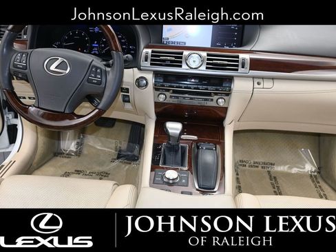 Used 2015 Lexus LS 460 L RWD image 15