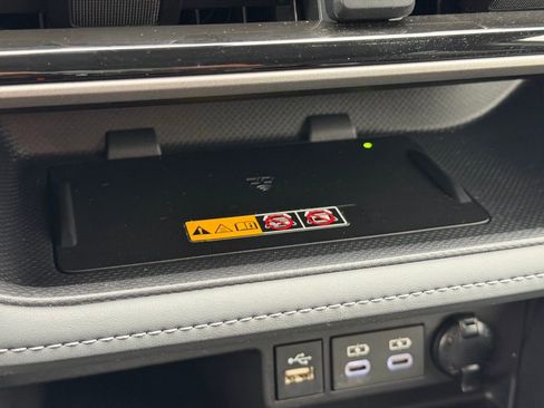 Used 2026 Toyota Highlander XLE AWD/4WD image 38
